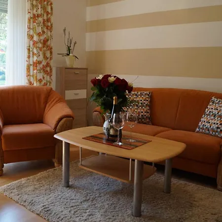 Ferienwohnung Vereinswiek, 95137 Rhauderfehn